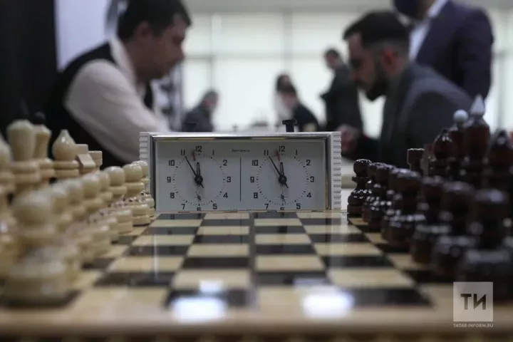Заинские шахматисты блистают в Альметьевске: как игра в шахматы развивает ум и волю к победе