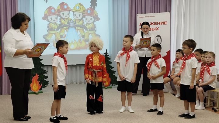 «Кояшкай» бакчасында яшь янгын сүндерүчеләр дружинасына кабул итү тантанасы узды