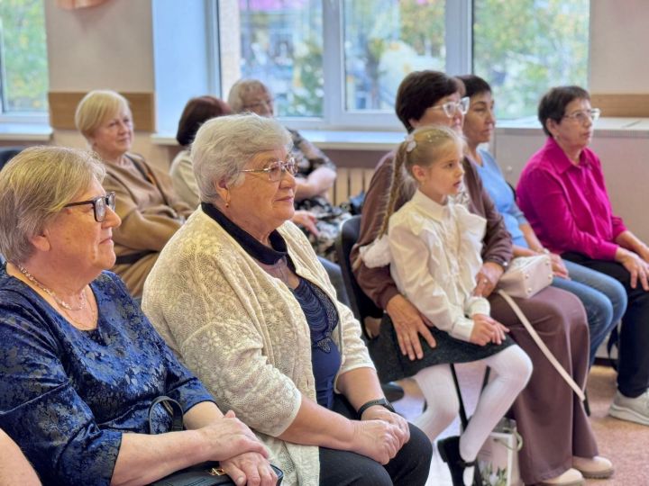 Бер күрешү — үзе бер гомер: 4нче мәктәптә истәлекле очрашу