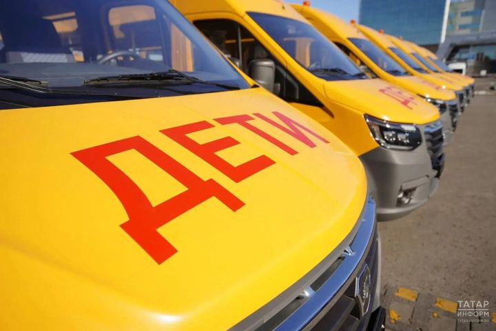 Заинский район получил два новых школьных автобуса