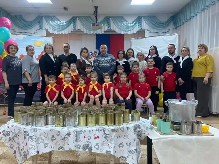 В «Лесной сказке» Заинска прошёл мастер-класс по окопным свечам