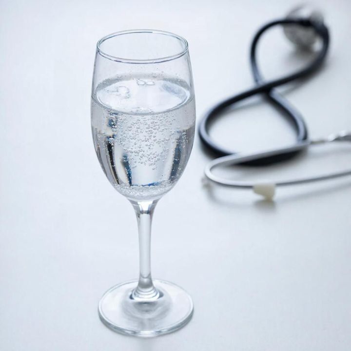 Газированная вода: польза или вред для желудка? Мнение врача