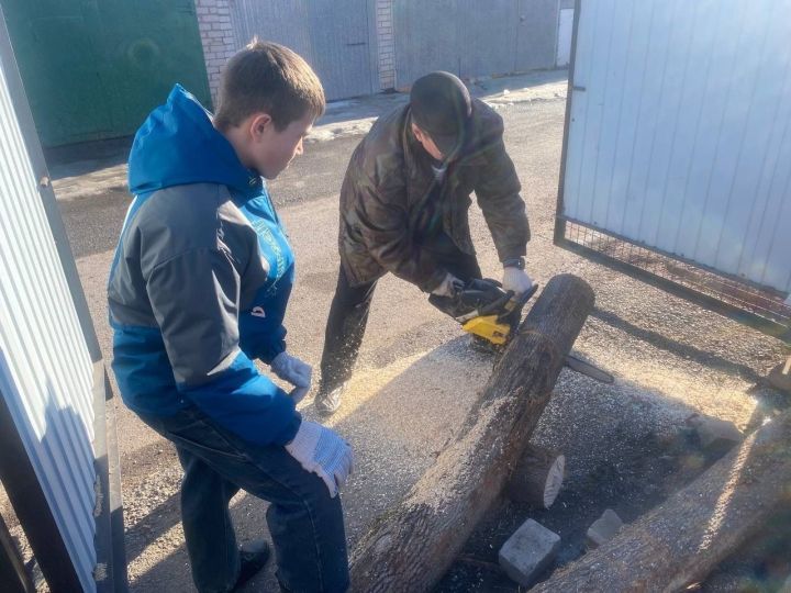 Эзтабарлар махсус хәрби операциядәге солдат гаиләсенә булышты