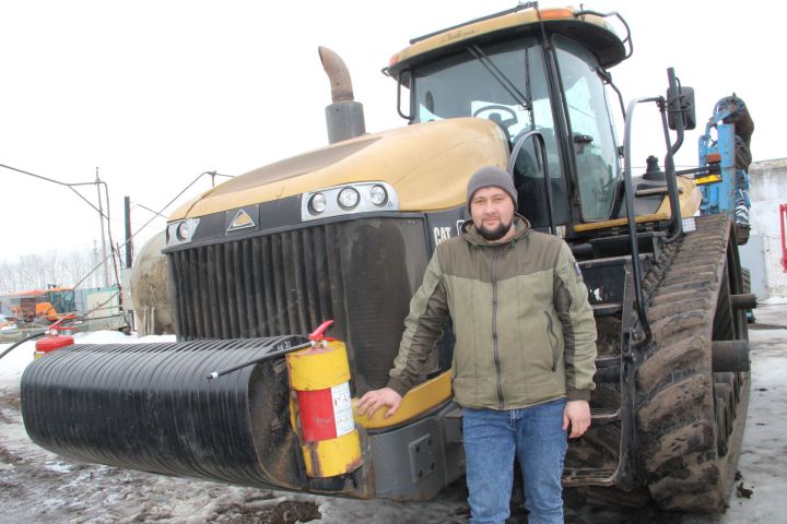 Айдар Жданов җирне йомшартуга җаваплы