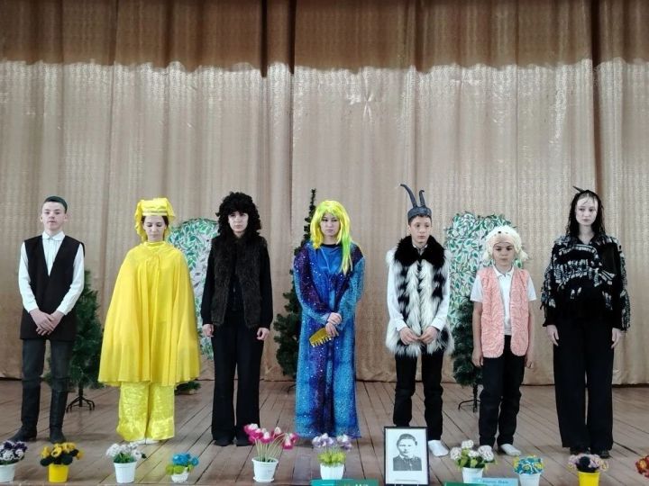Дүртмунчалылар «Габдулла Тукайның әкиятләре һәм шигырьләре дөньясы» район конкурсына кушылды