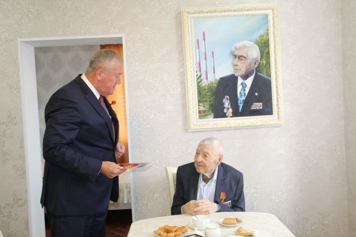 Зәйдә бердәнбер Бөек Ватан сугышы ветераны Җиңү көне белән котлаулар кабул итте