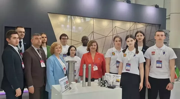 Заинские школьники принимают участие в Международном электроэнергетическом форуме «Энергопром/26»