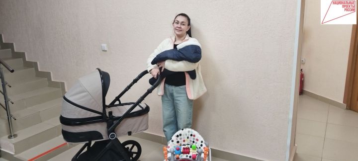 В Заинске молодые семьи могут взять напрокат вещи для новорожденных