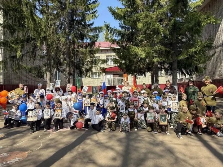 Парад Победы в детском саду «Лесная сказка» Заинска прошёл с размахом