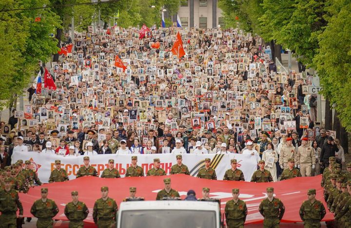 Бессмертный полк в Казани: очный формат и парад 9 мая