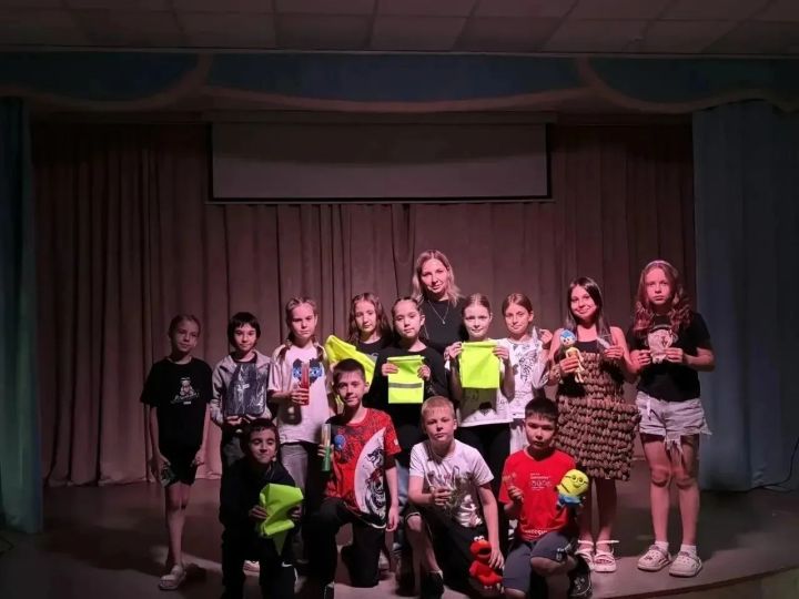Зәйнең «Созвездие» балалар ял лагеренда юл хәрәкәте  кагыйдәләре көне узды