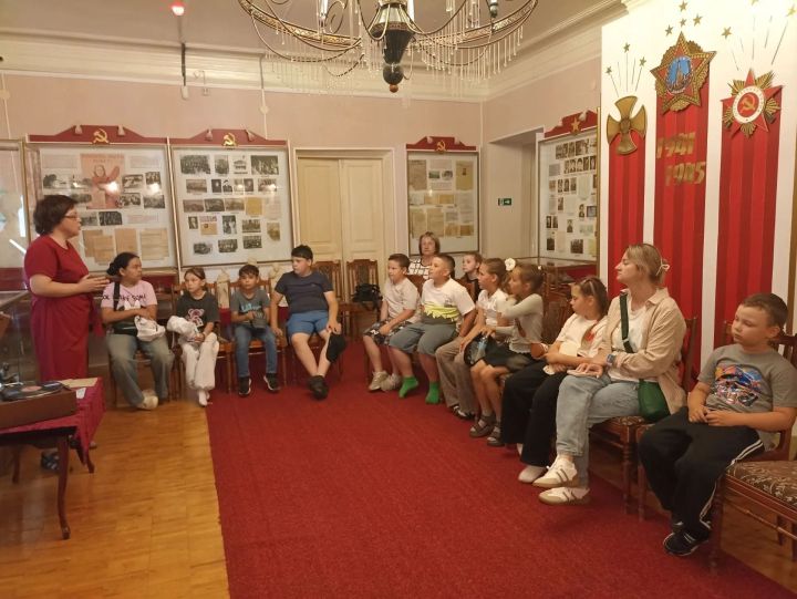 Зәйдә фронтовиклар хатларын укыдылар