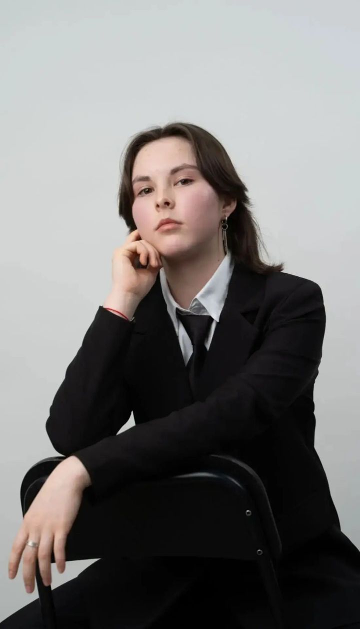 Выпускница Заинской школы № 6 Азалия Галимова набрала сразу 200 баллов на ЕГЭ