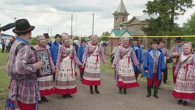 В селе Верхний Багряж прошла культурная программа в честь освящения Троицкой церкви