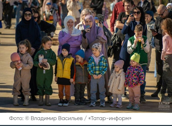 Поддержка семей в Татарстане: более 59 тыс. многодетных и сотни тысяч получателей льгот