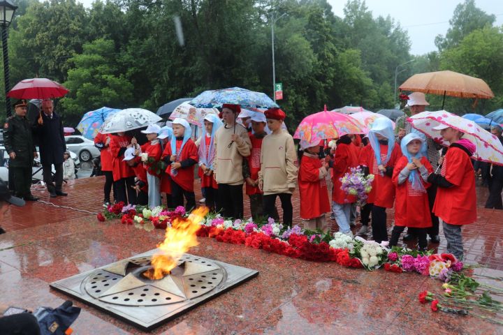 Зәйдә Хәтер һәм кайгы көне митинг белән билгеләп үтелде