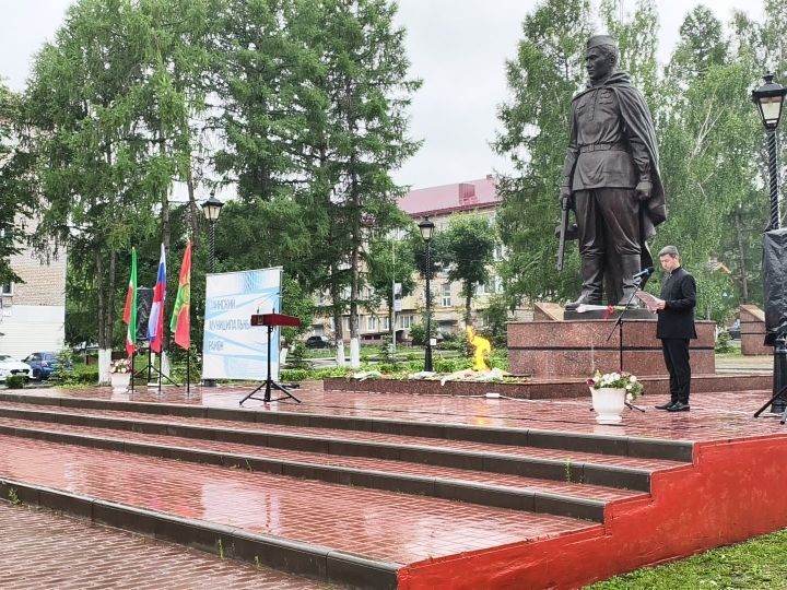 Зәйдә Хәтер һәм кайгы көне митинг белән билгеләп үтелде
