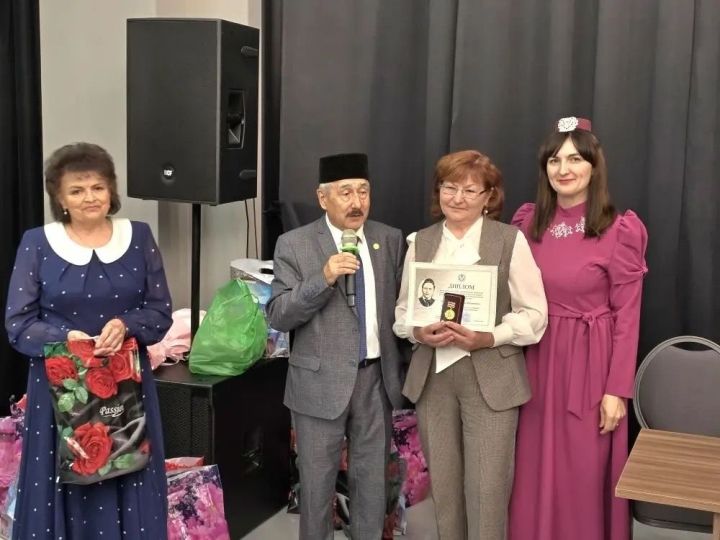 “Зәй офыклары”ның актив хәбәрчесе истәлекле медаль белән бүләкләнде