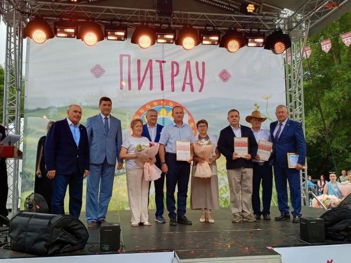 На праздновании Петрова дня заинцам вручили награды