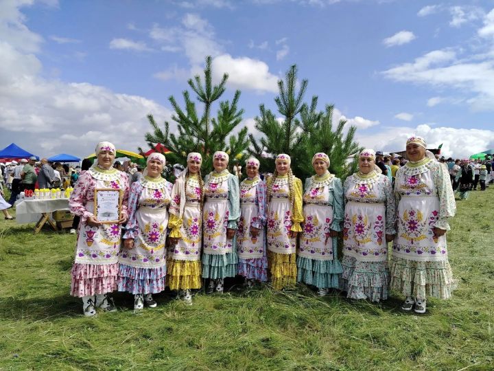«Сөмбелә”   ансамбле Азнакайда фестивальдә катнашты