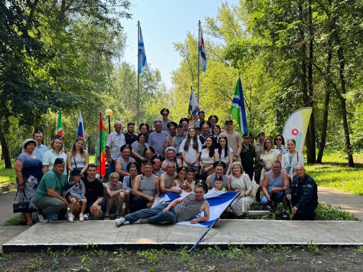 Зәйдә Хәрби диңгез флоты көнен билгеләп үттеләр