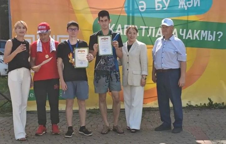 Зәйнең «Радость» үзәгенә йөрүчеләр «Мөмкинлекләр дөньясы» спорт фестивалендә актив катнашты