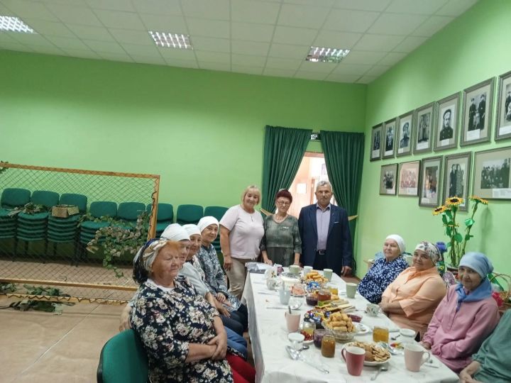 Разия апа Сармашбашта маскировка челтәрләре үрүчеләр янында булды