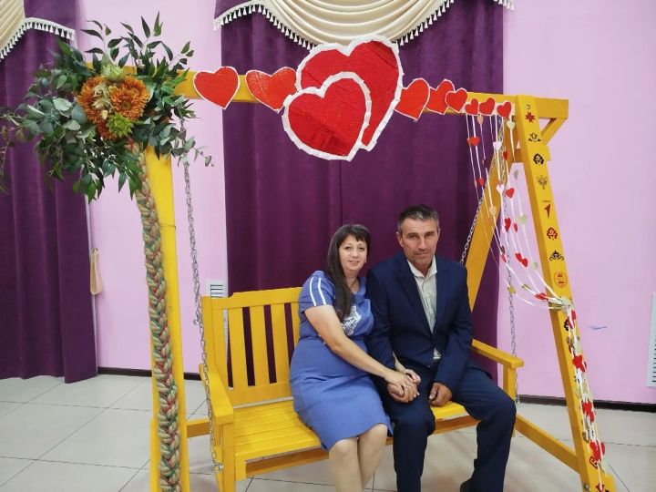 Сәвәләйдә озак еллар бергә матур яшәүче парларны хөрмәтләделәр