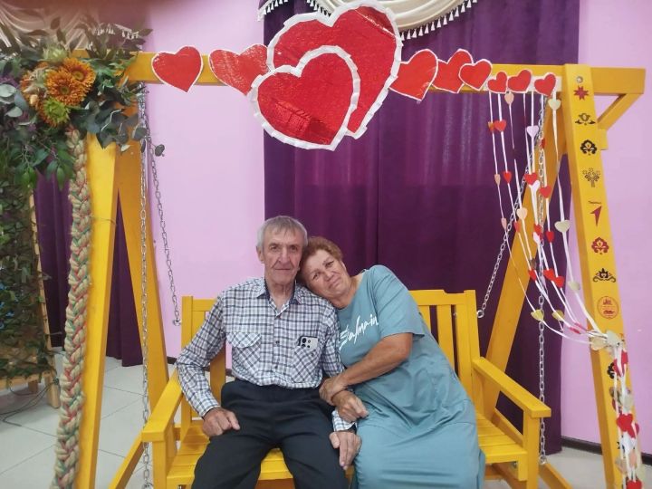 Сәвәләйдә озак еллар бергә матур яшәүче парларны хөрмәтләделәр