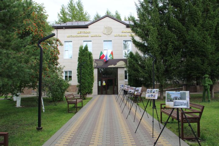 Зәйдә балаларны музыка сәнгатенә өйрәтүчеләр хөрмәтләнде