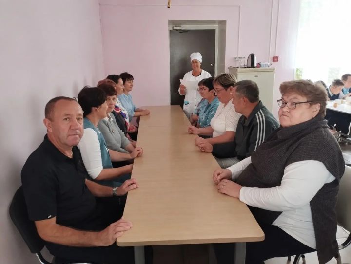 В Кадыровской школе прошла лекция про ВИЧ