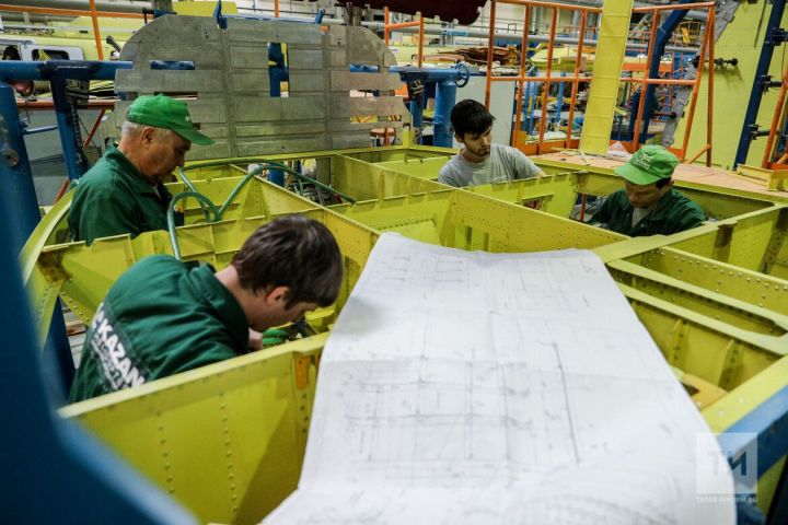 Вертолетный, пороховой и завод «Точмаш» привлекают персонал высокими зарплатами